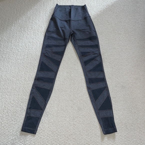 Lululemon tight - Picture 1 of 1